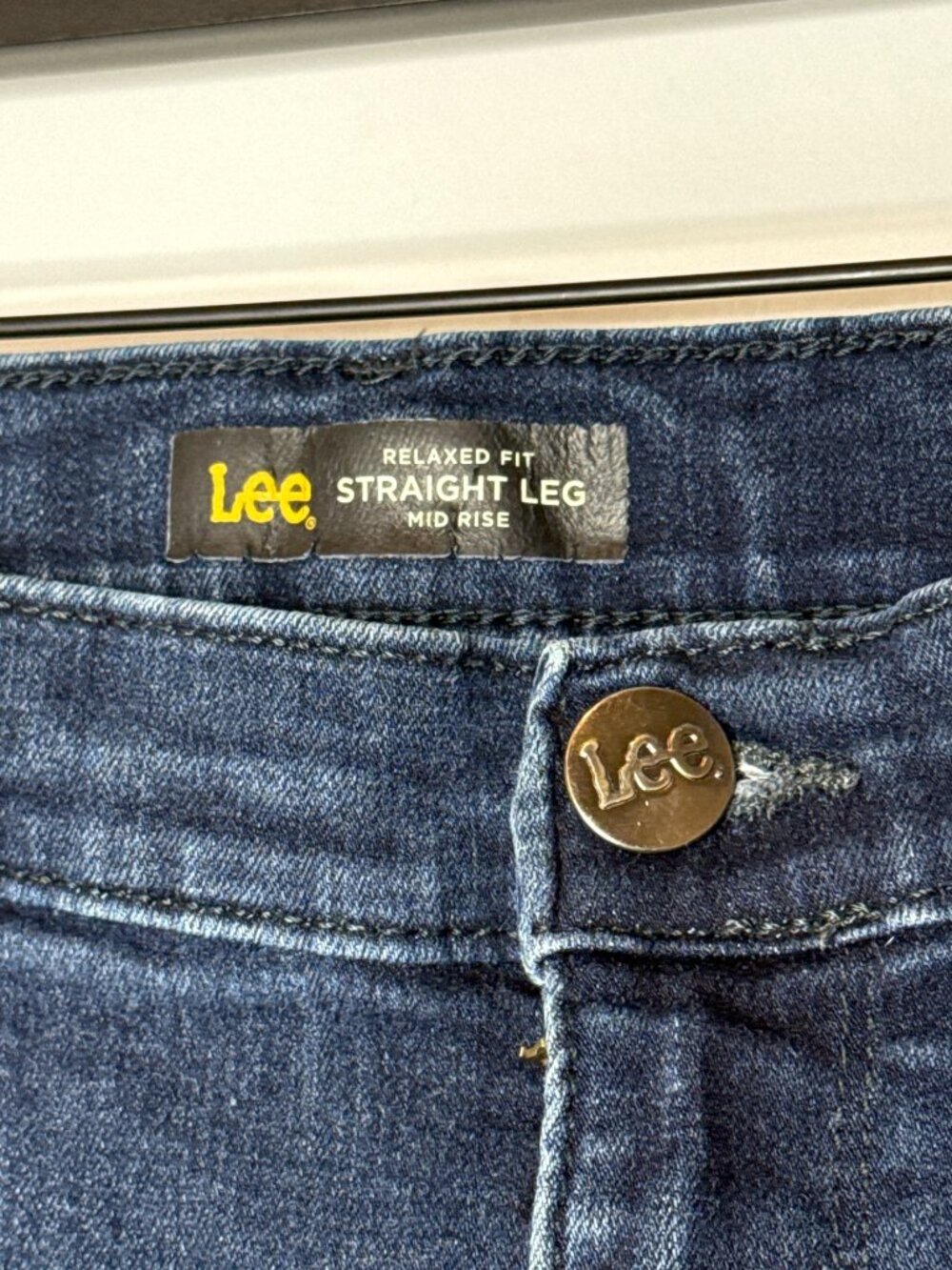 Lee Womens 14 Short Straight Leg Jeans Relaxed Fit Mid Rise Blue Stretch Denim - Picture 3 of 8